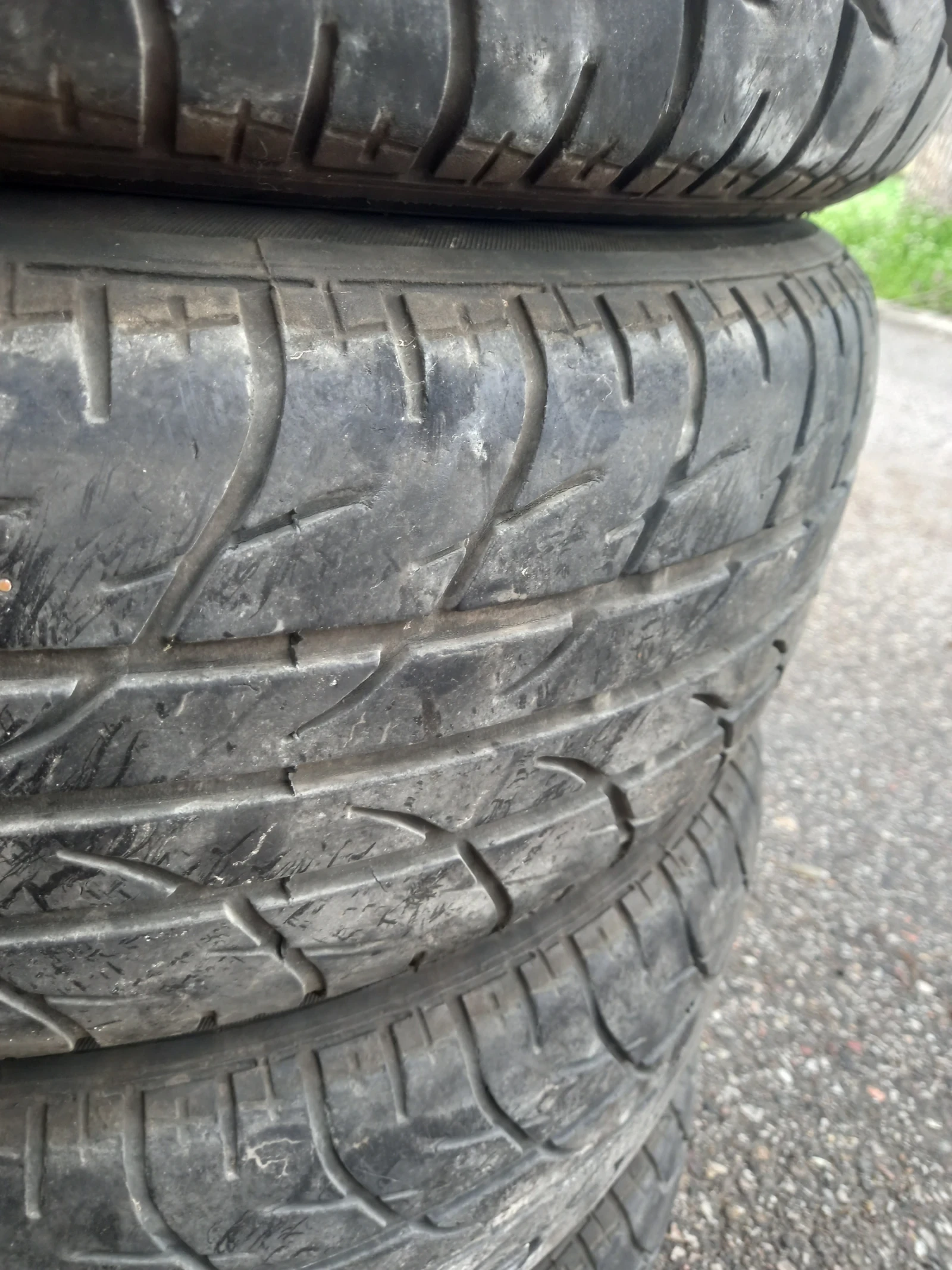 Гуми Летни 195/65R15, снимка 3 - Гуми и джанти - 54306945