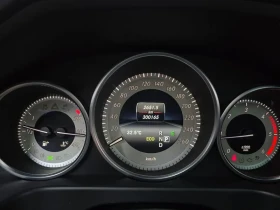 Mercedes-Benz E 220, снимка 8