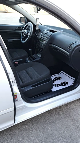 Skoda Octavia  1.6 TDI ЛИЗИНГ ТОП СЪСТОЯНИЕ , снимка 7
