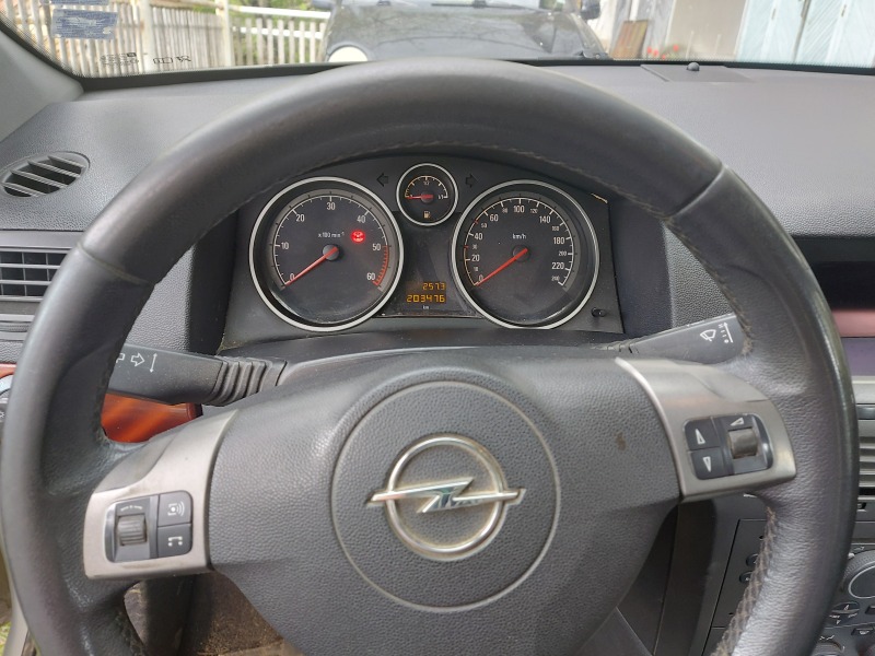 Opel Astra, снимка 5 - Автомобили и джипове - 45220097