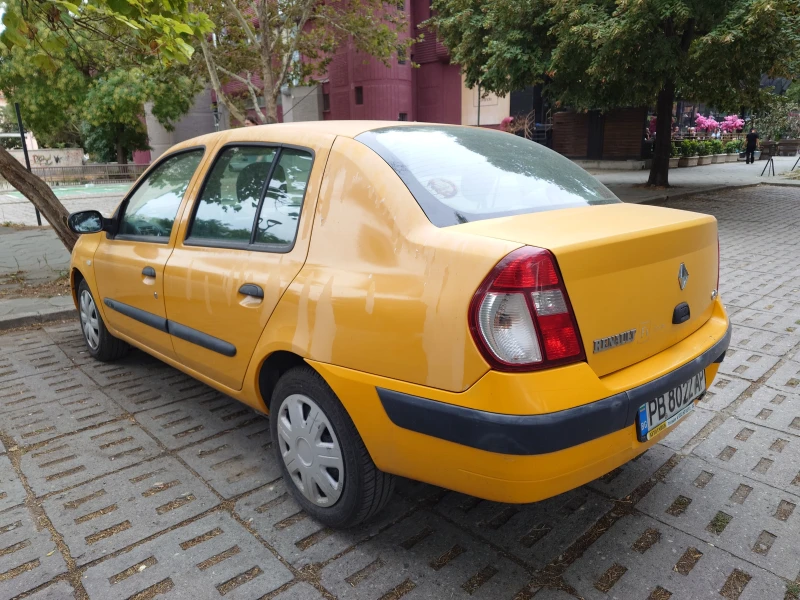 Renault Symbol, снимка 4 - Автомобили и джипове - 47192829