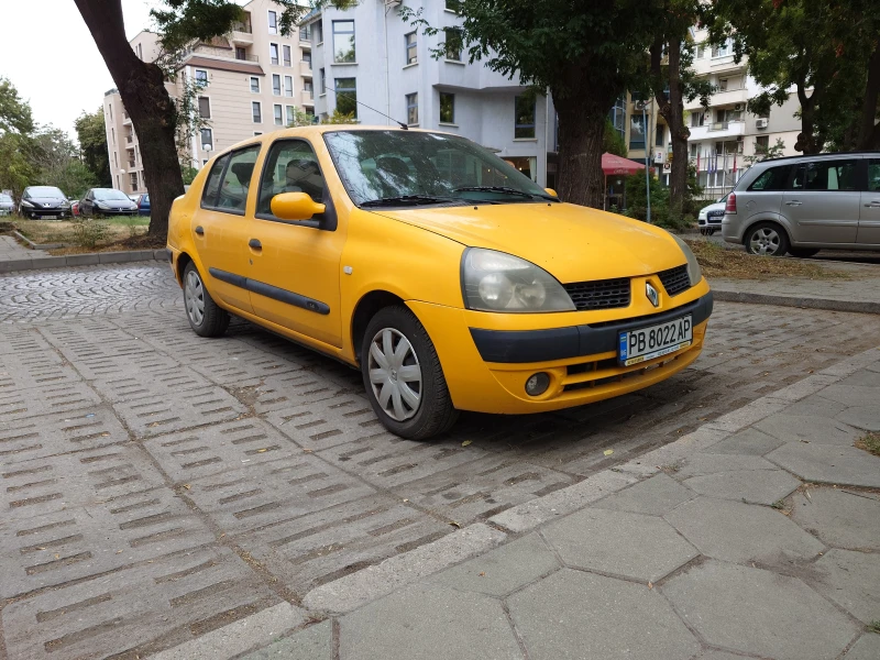 Renault Symbol, снимка 1 - Автомобили и джипове - 47192829