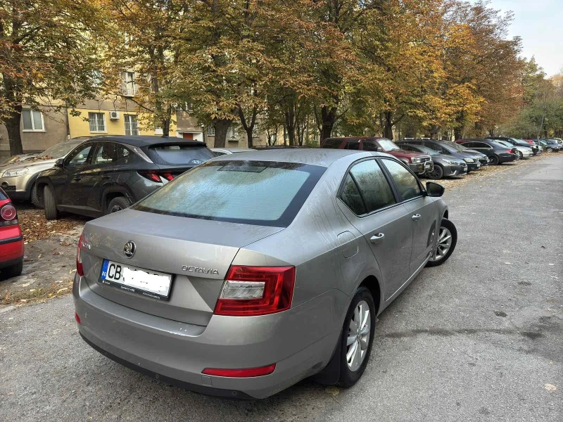 Skoda Octavia 1.2 TSI, снимка 8 - Автомобили и джипове - 47785945