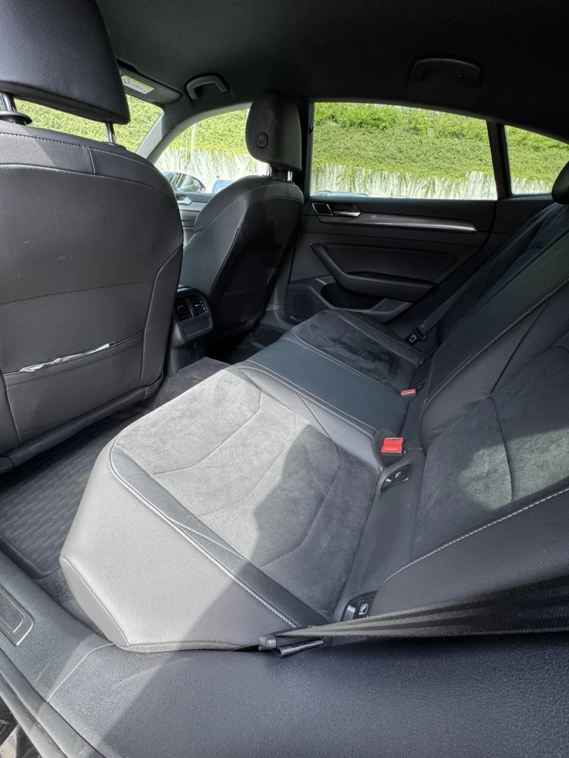 VW Arteon R-LINE, снимка 9 - Автомобили и джипове - 50041599