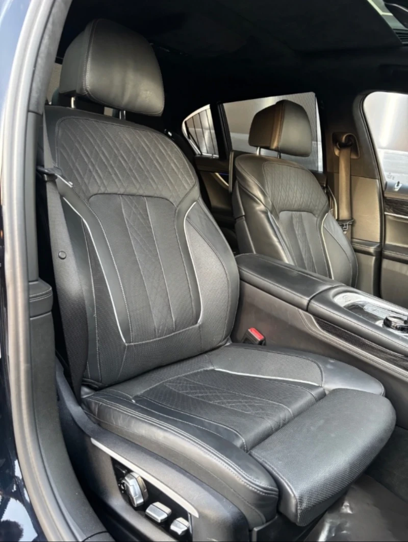 BMW 740 M-Packet FULL, снимка 11 - Автомобили и джипове - 52060607