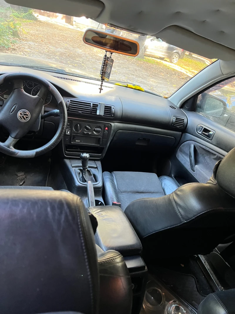 VW Passat 2.0 I, снимка 3 - Автомобили и джипове - 52552835