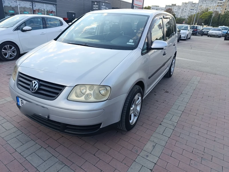 VW Touran, снимка 2 - Автомобили и джипове - 52108416