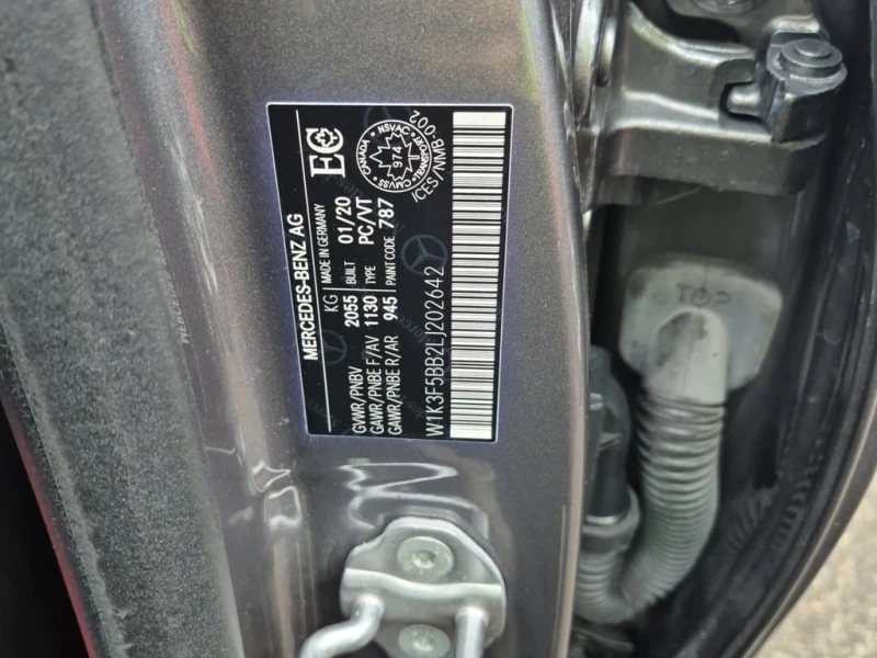 Mercedes-Benz A 35 2020 AMG 4MATIC * БЕЗ ПЪРВОНАЧАЛНА ВНОСКА* , снимка 13 - Автомобили и джипове - 52869317