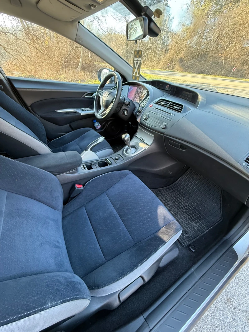 Honda Civic 2.2CDTi* 140к.с* НОВ ВНОС* ПЕРФЕКТНА, снимка 13 - Автомобили и джипове - 52935360