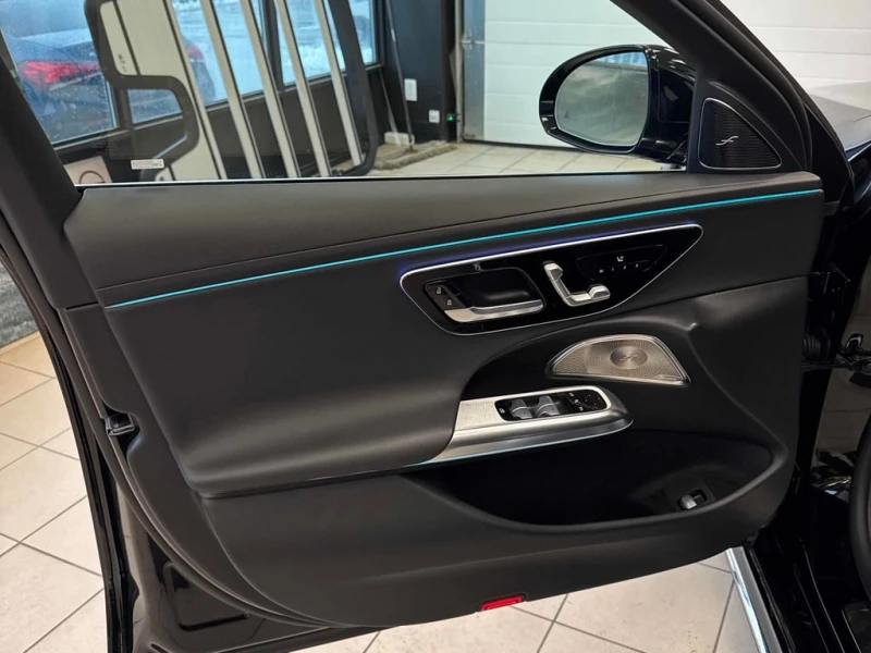 Mercedes-Benz E 350 * CARFAX * ЦЕНА ДО БГ, снимка 12 - Автомобили и джипове - 53014162