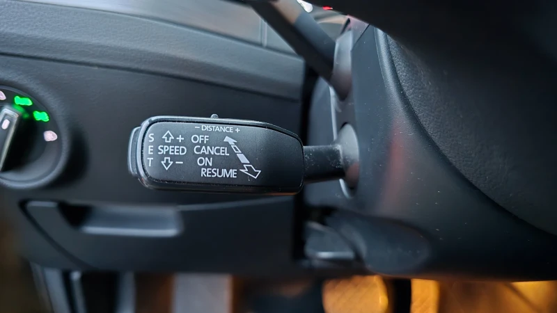 Skoda Superb 2.0 TDI, снимка 15 - Автомобили и джипове - 53100457