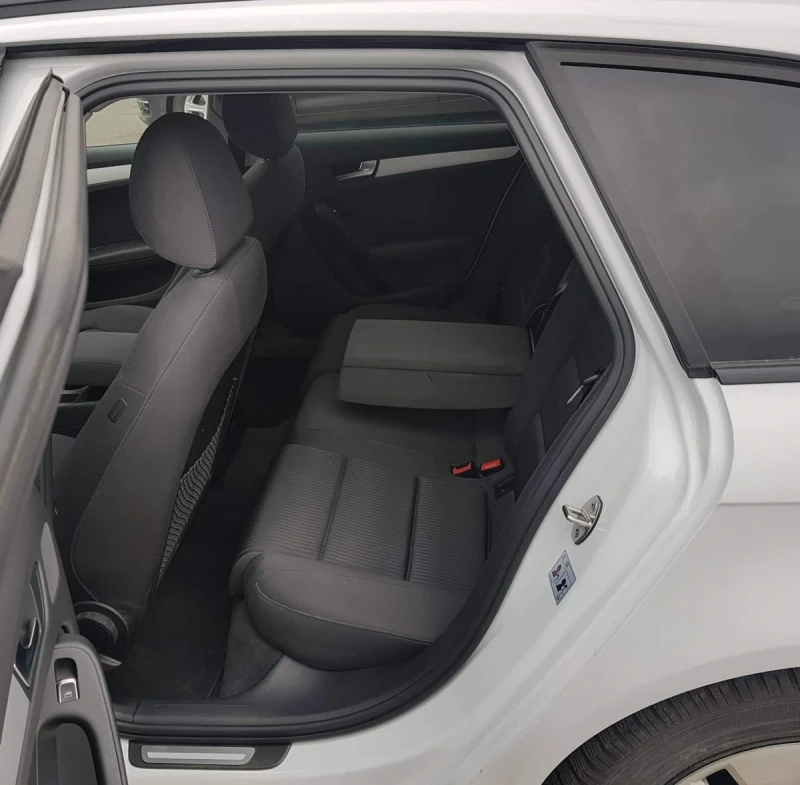 Audi A4, снимка 15 - Автомобили и джипове - 53206193