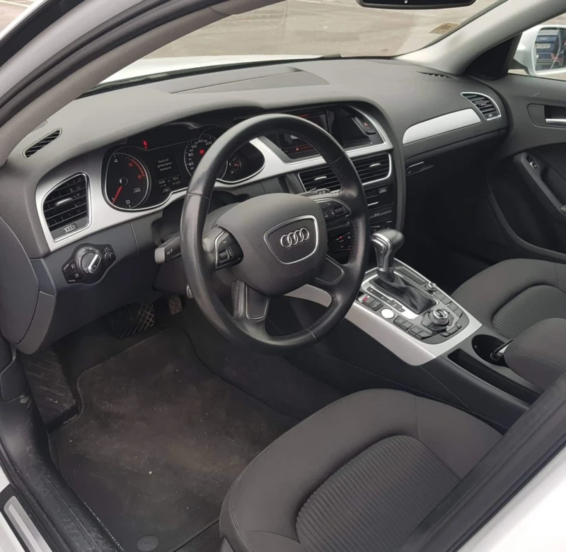 Audi A4, снимка 12 - Автомобили и джипове - 53206193