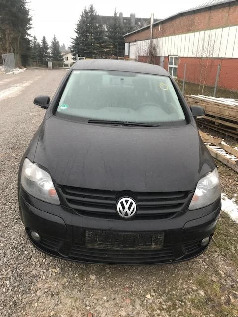 VW Golf Plus 1.9TDI BLS-BMM, снимка 2 - Автомобили и джипове - 47290712