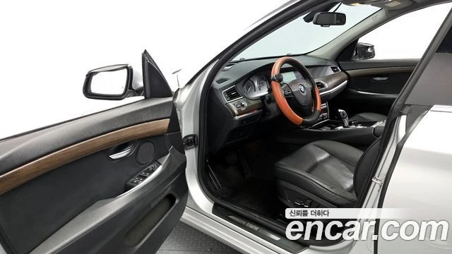 BMW 5 Gran Turismo, снимка 10 - Автомобили и джипове - 56077806