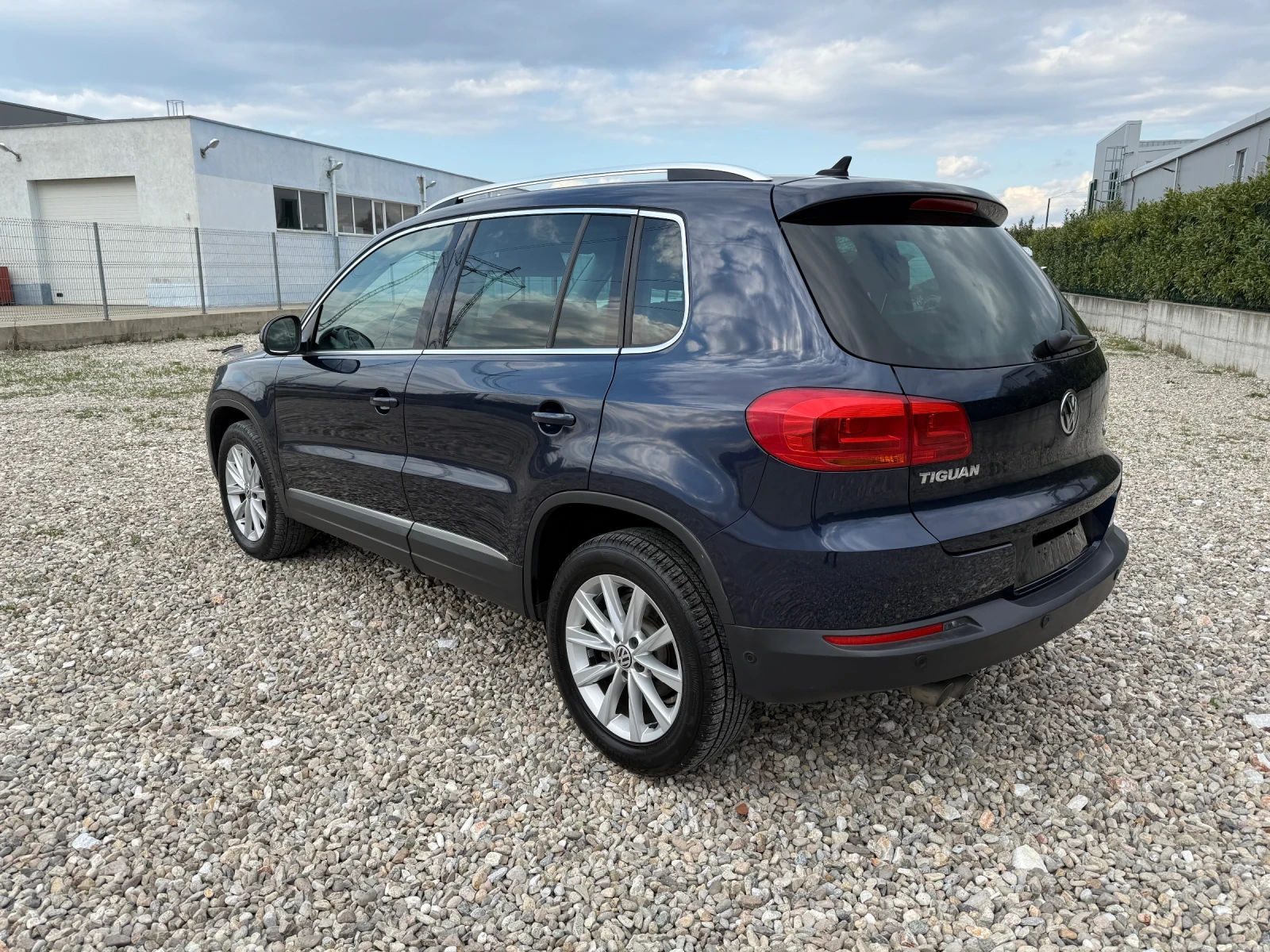 VW Tiguan 2.0 TDI - изображение 3