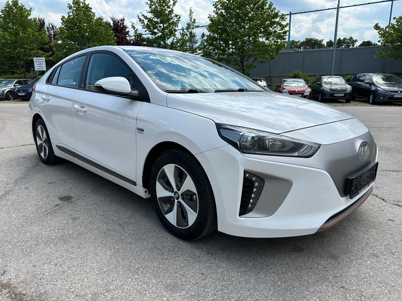 Hyundai Ioniq Швейцария/Перфектна - изображение 6
