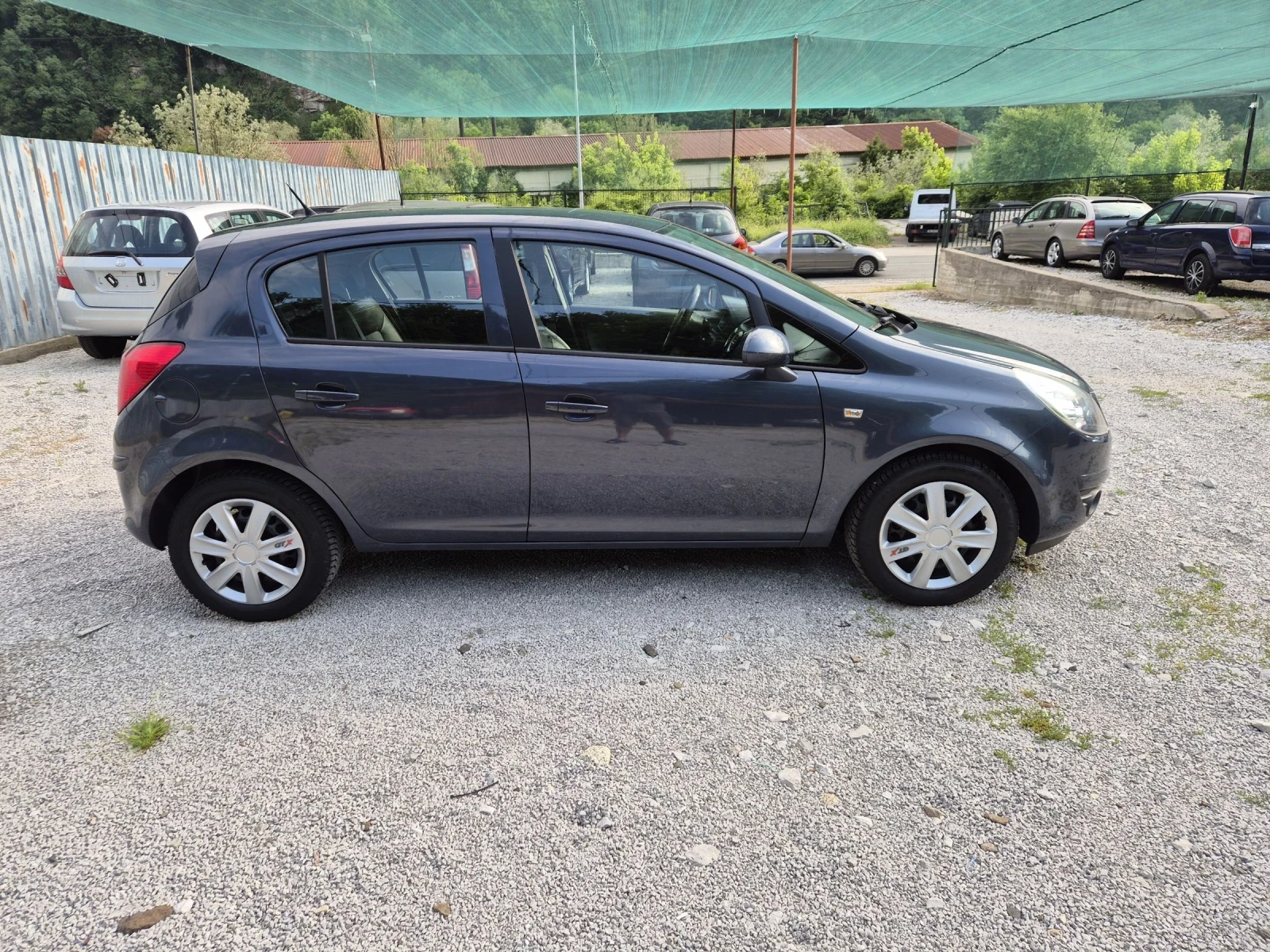 Opel Corsa  1.4 бензин   Всички екстри - изображение 3