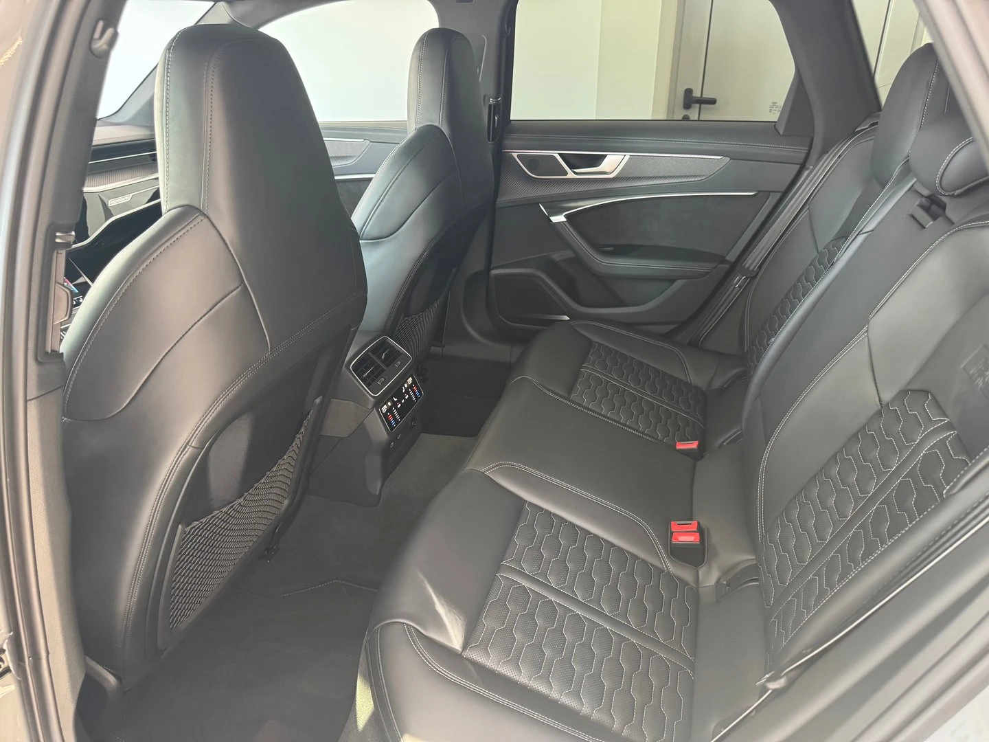 Audi Rs6 Audi RS 6 Avant 4.0 TFSI quattro, снимка 10 - Автомобили и джипове - 54429814