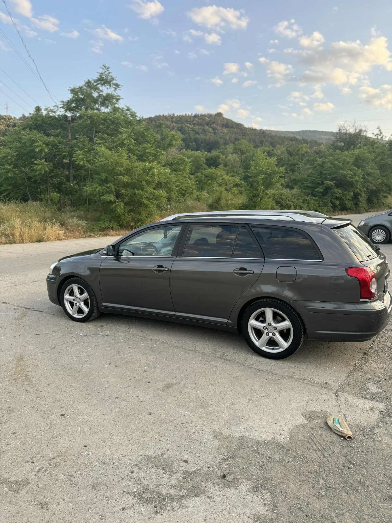 Toyota Avensis  - изображение 8