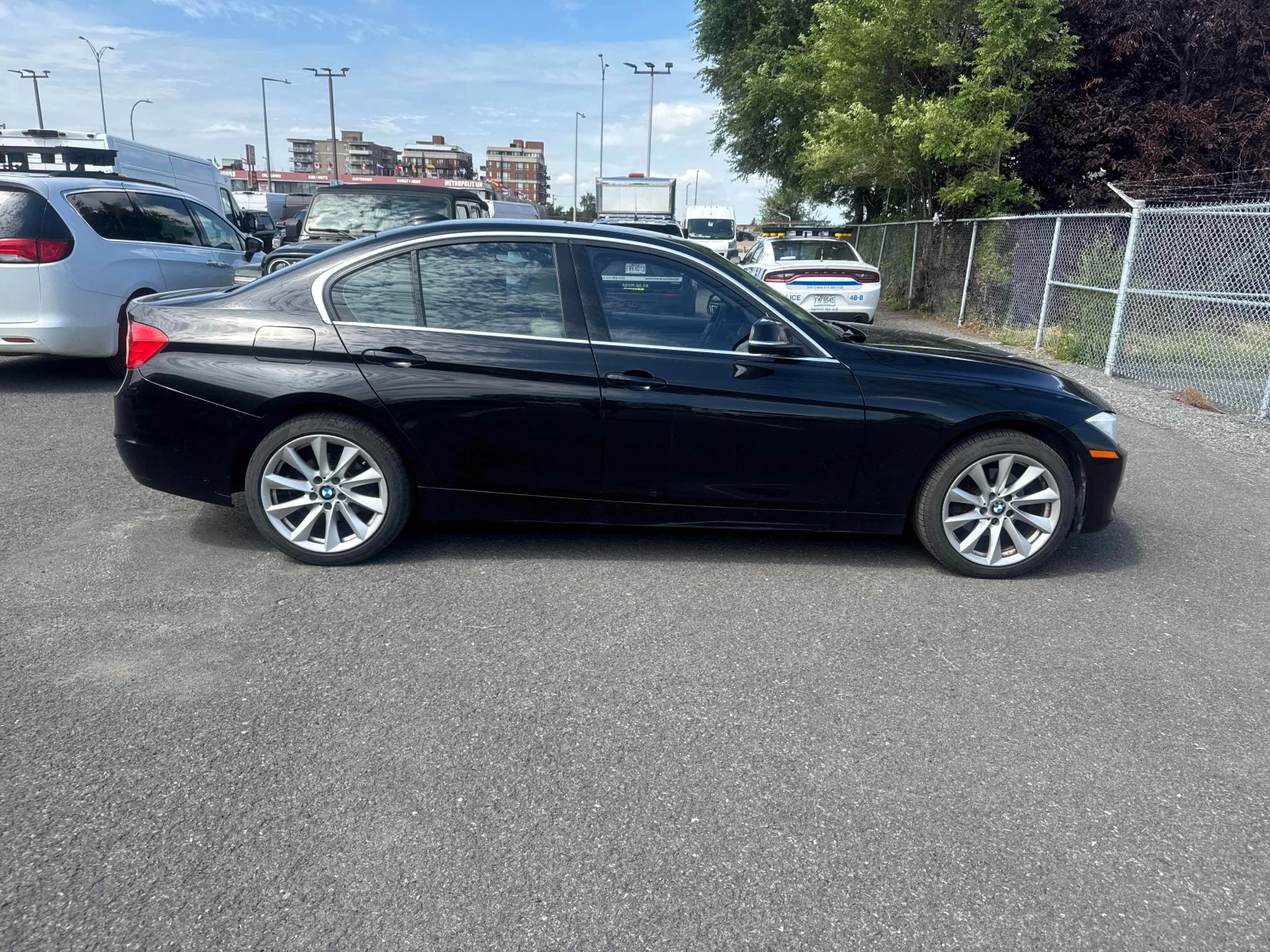 BMW 320 * xDrive* * АВТОКРЕДИТ*  - изображение 3