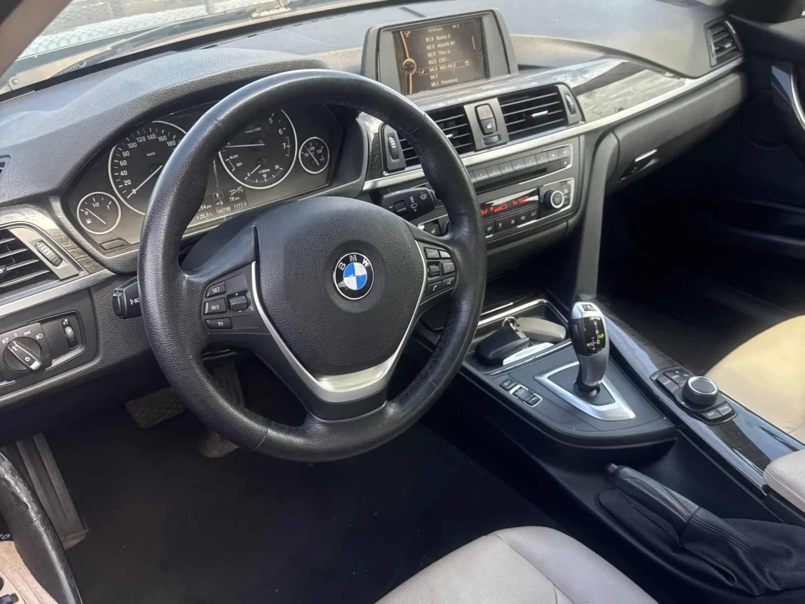 BMW 320 * xDrive* * АВТОКРЕДИТ*  - изображение 9