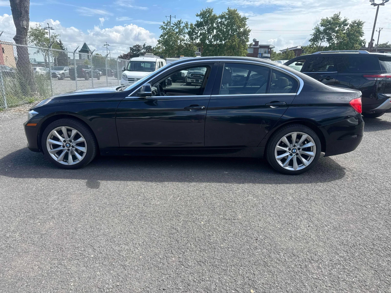 BMW 320 * xDrive* * АВТОКРЕДИТ*  - изображение 2