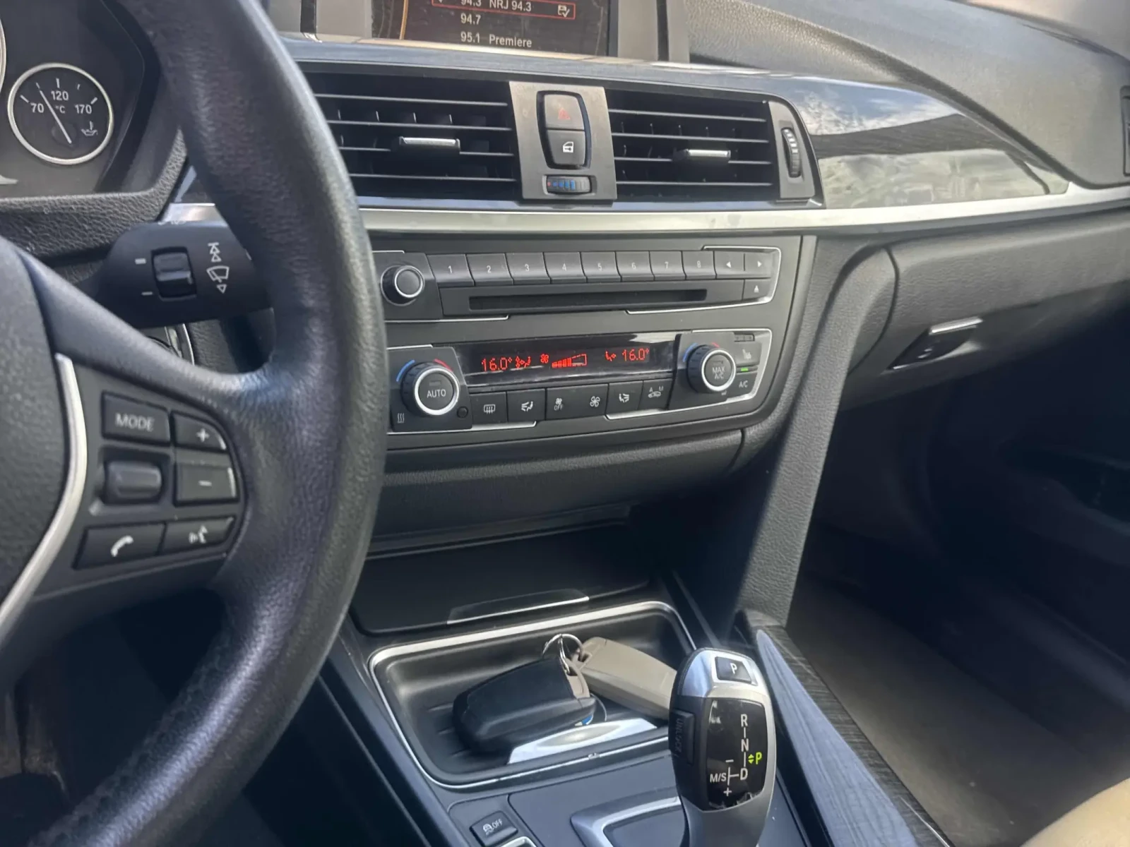 BMW 320 * xDrive* * АВТОКРЕДИТ*  - изображение 8