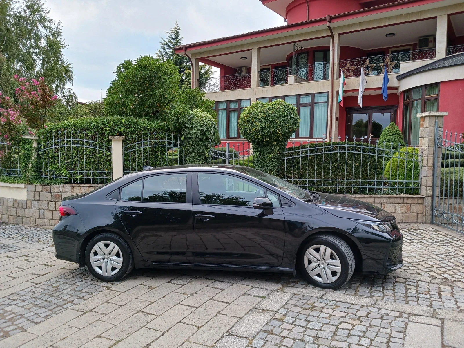 Toyota Corolla 1.5 възм. за лизинг - изображение 6