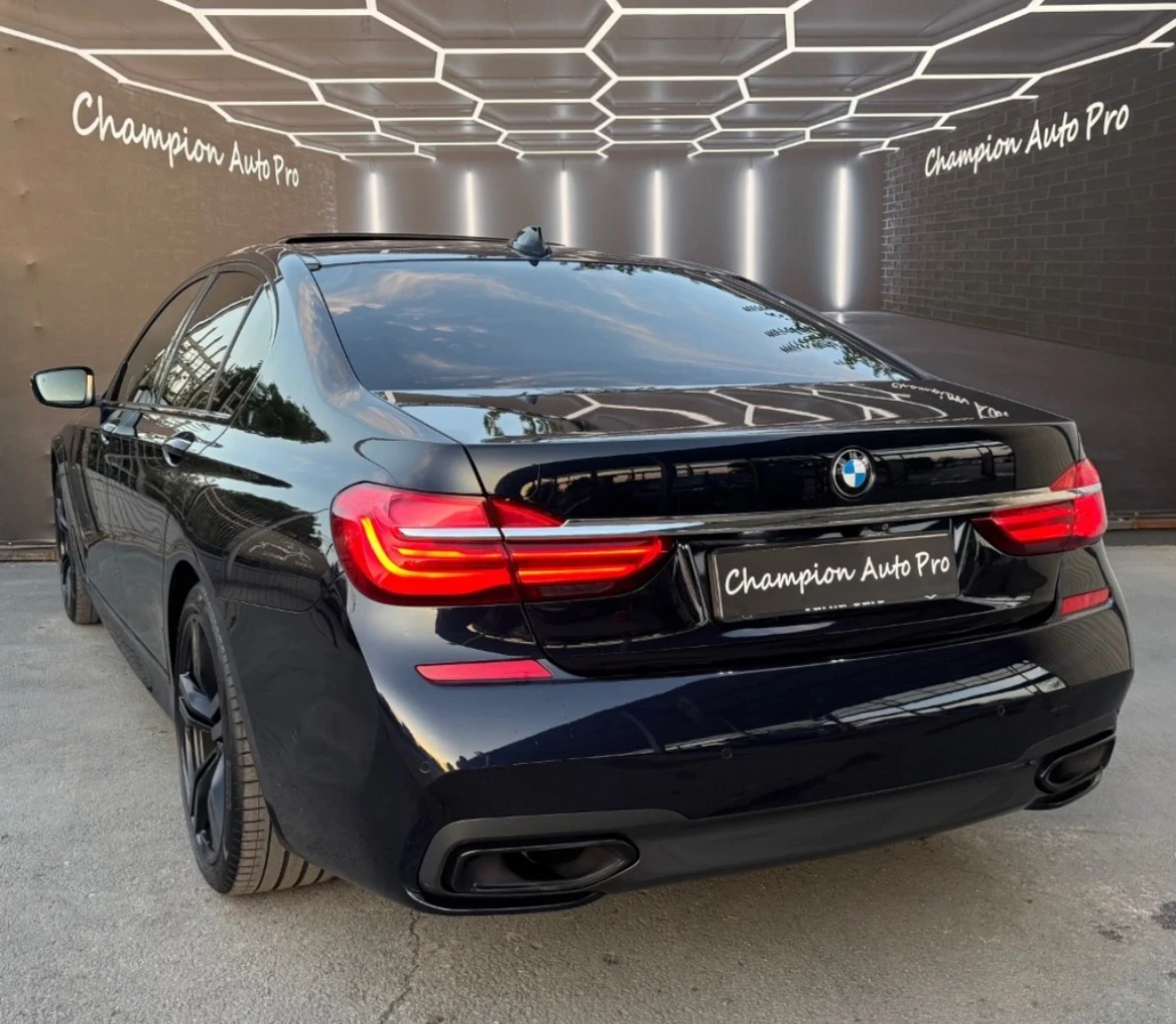 BMW 740 M-Packet FULL - изображение 4