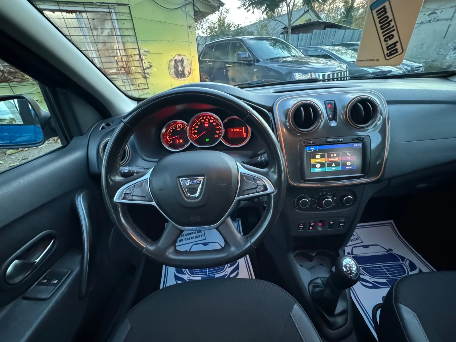 Dacia Sandero Уникално Запазен Автомобл! - изображение 10