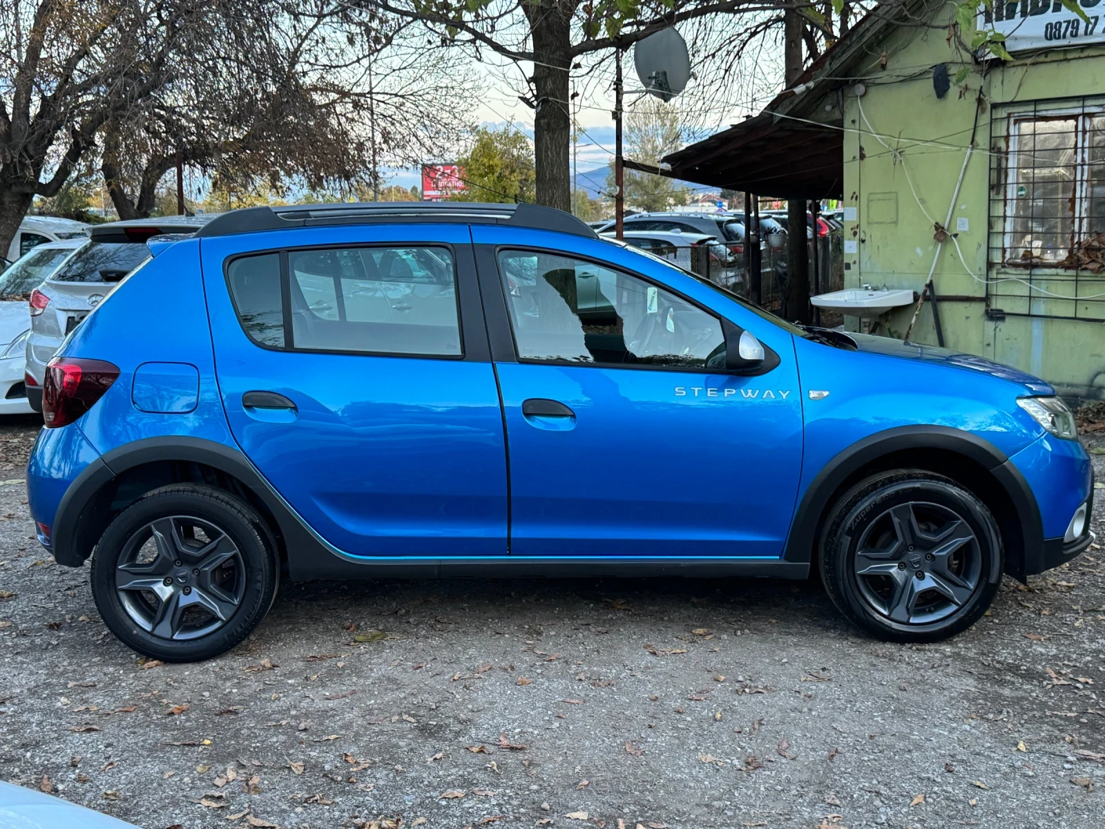 Dacia Sandero Уникално Запазен Автомобл! - изображение 4