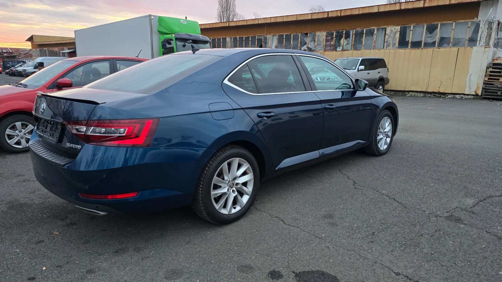 Skoda Superb 2.0 TDI - изображение 7