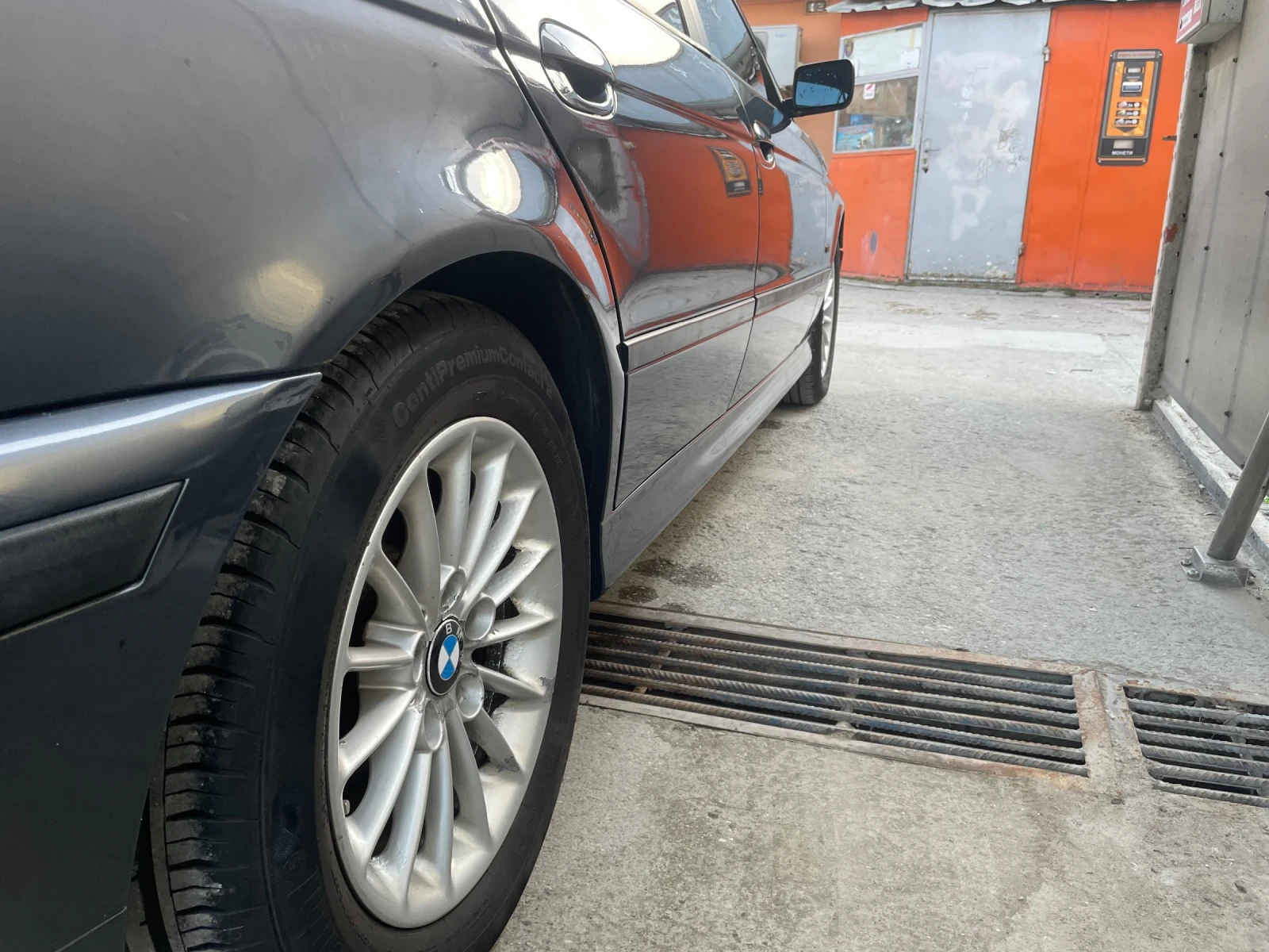 BMW 520 2.0, снимка 10 - Автомобили и джипове - 53863918