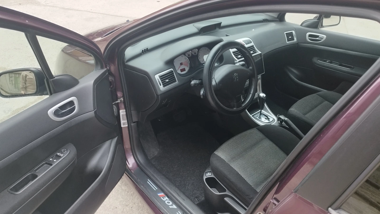 Peugeot 307, снимка 8 - Автомобили и джипове - 54169575