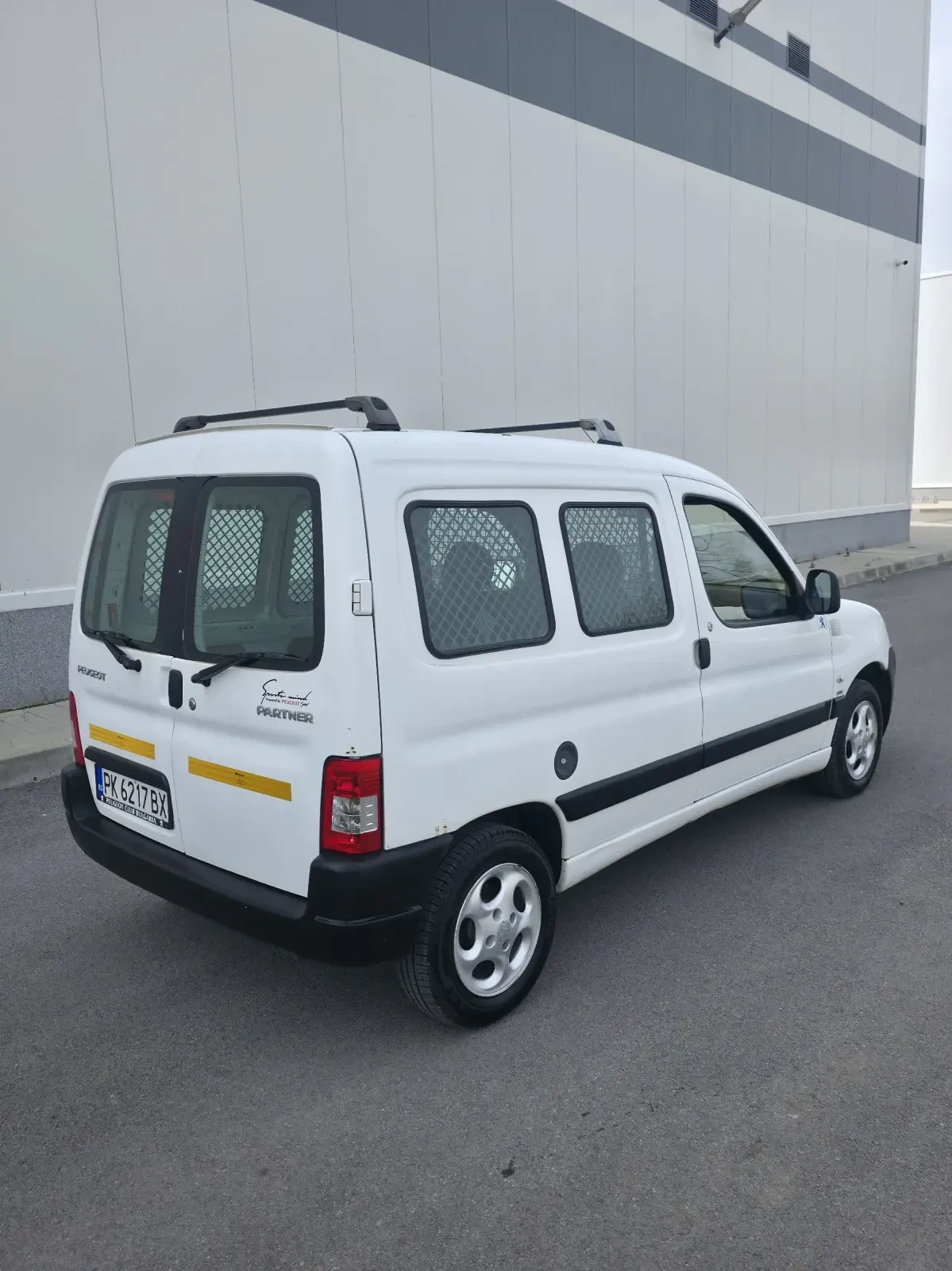 Peugeot Partner 1.6HDI Товарен!, снимка 7 - Автомобили и джипове - 54180962