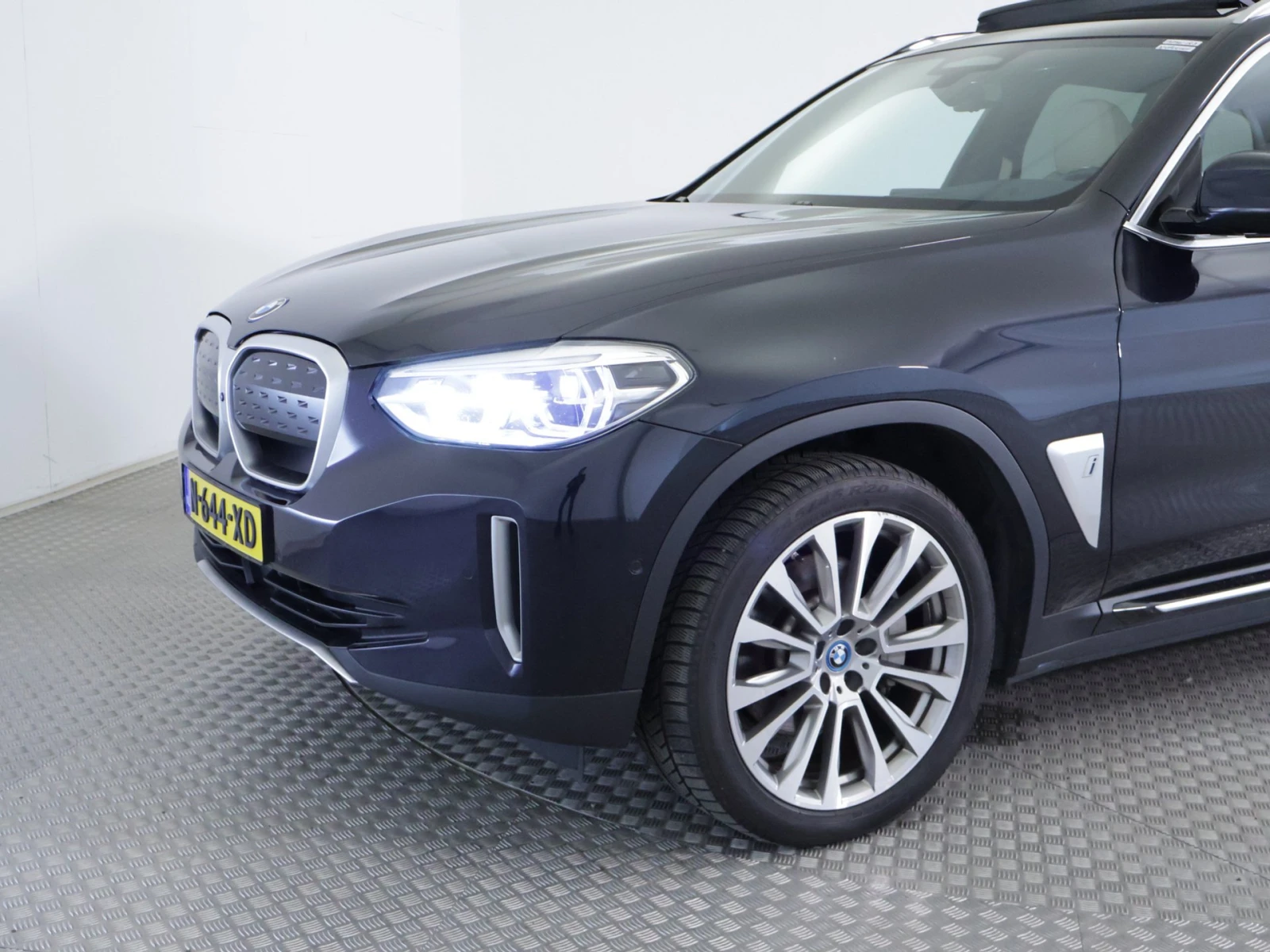 BMW iX3 74 kWh High Executive | Mobile.bg � ����������� 3