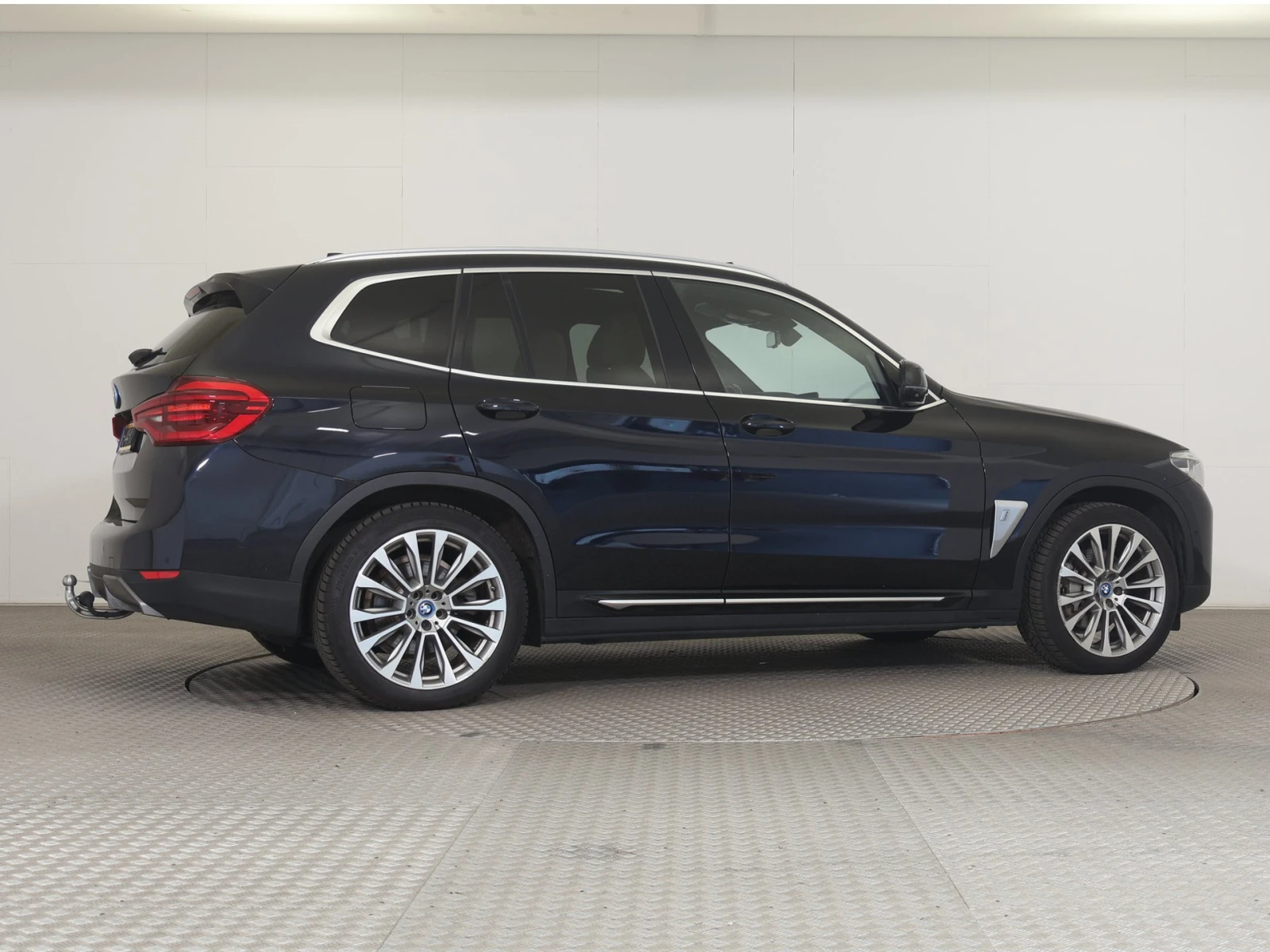 BMW iX3 74 kWh High Executive | Mobile.bg � ����������� 7