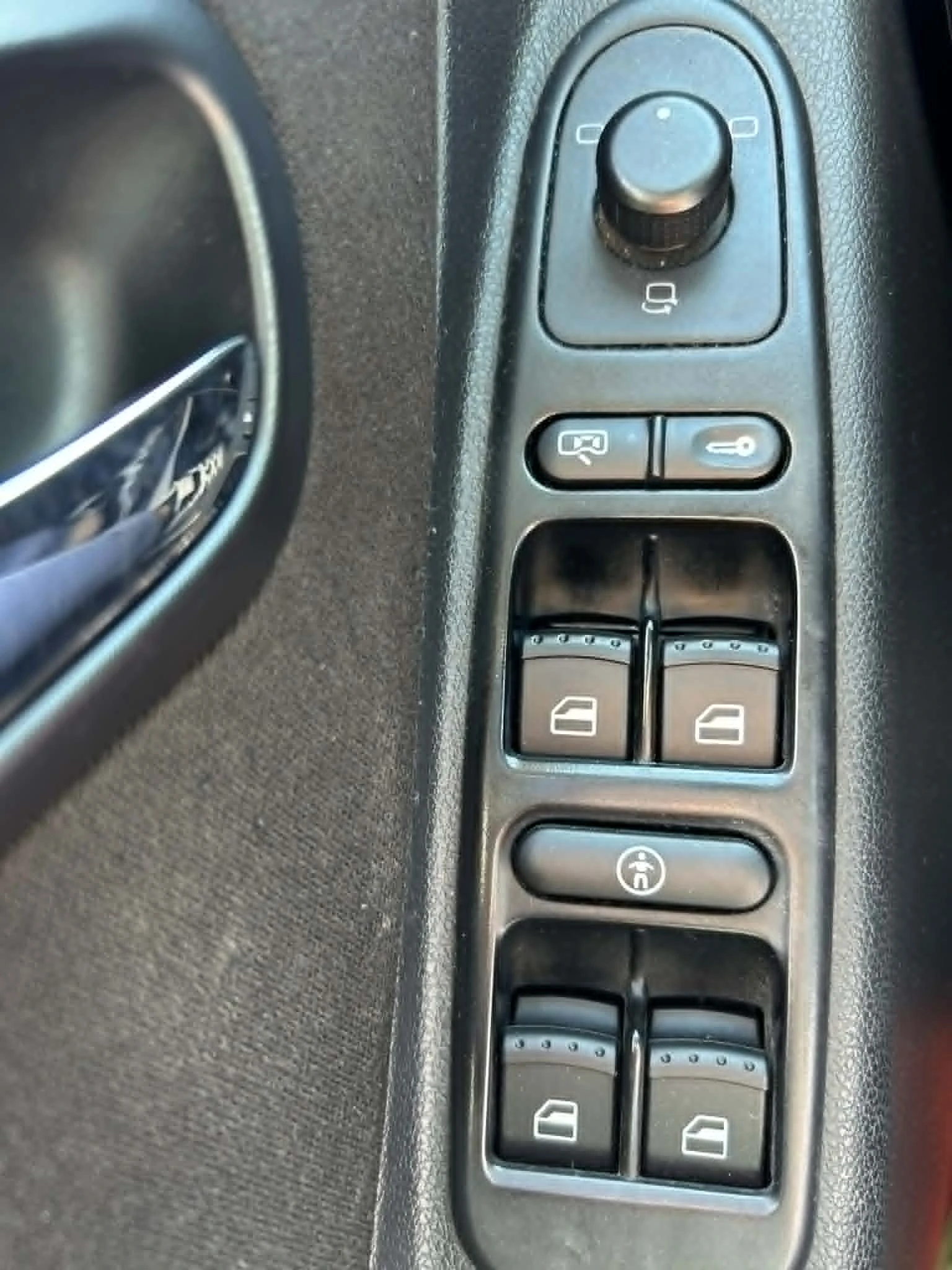 Seat Leon 1.9 TDI, снимка 8 - Автомобили и джипове - 54393243