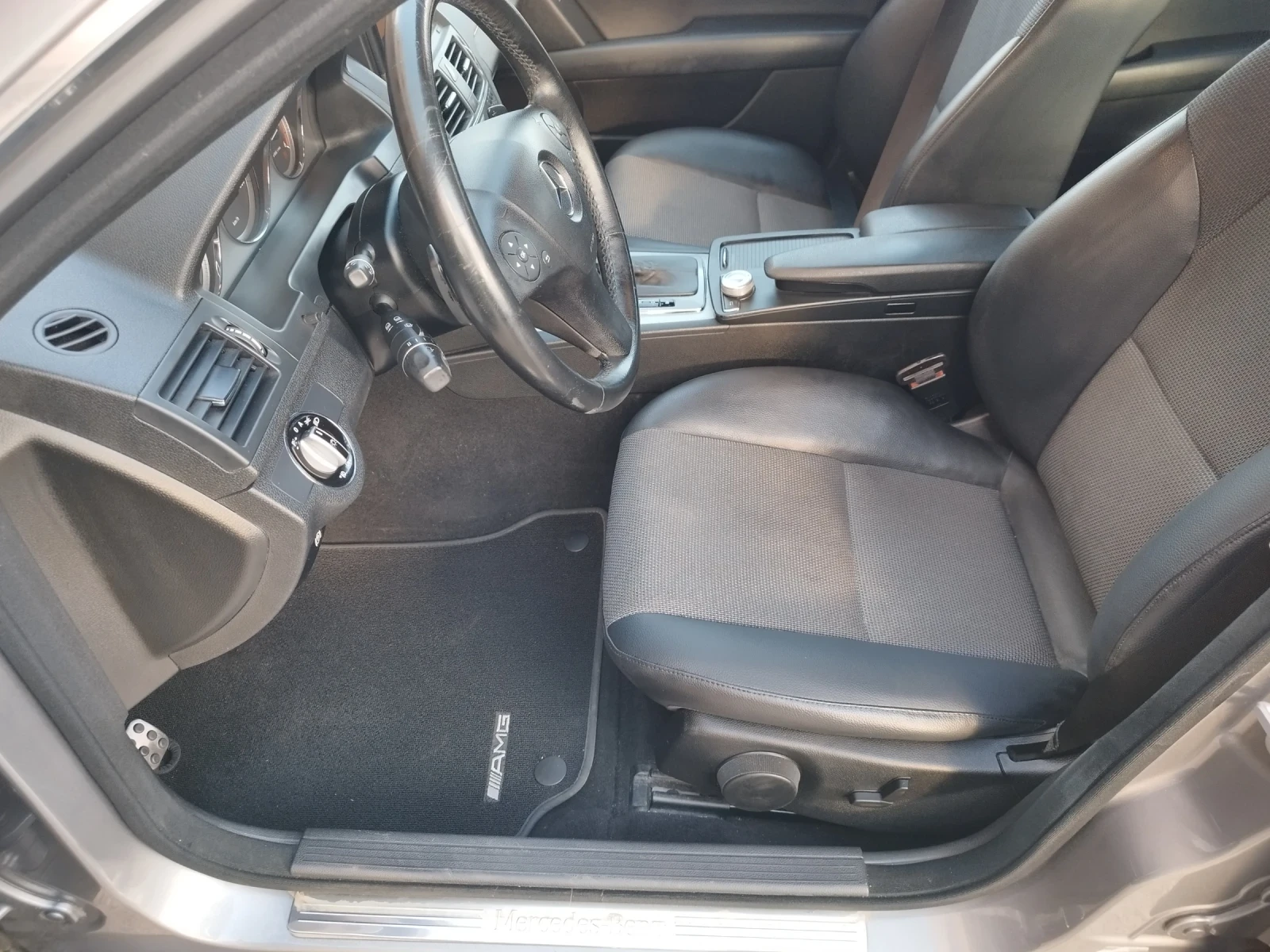 Mercedes-Benz C 250 CDI, AMG, PANORAMA, NAVI, 204 k.c., снимка 9 - Автомобили и джипове - 54429657