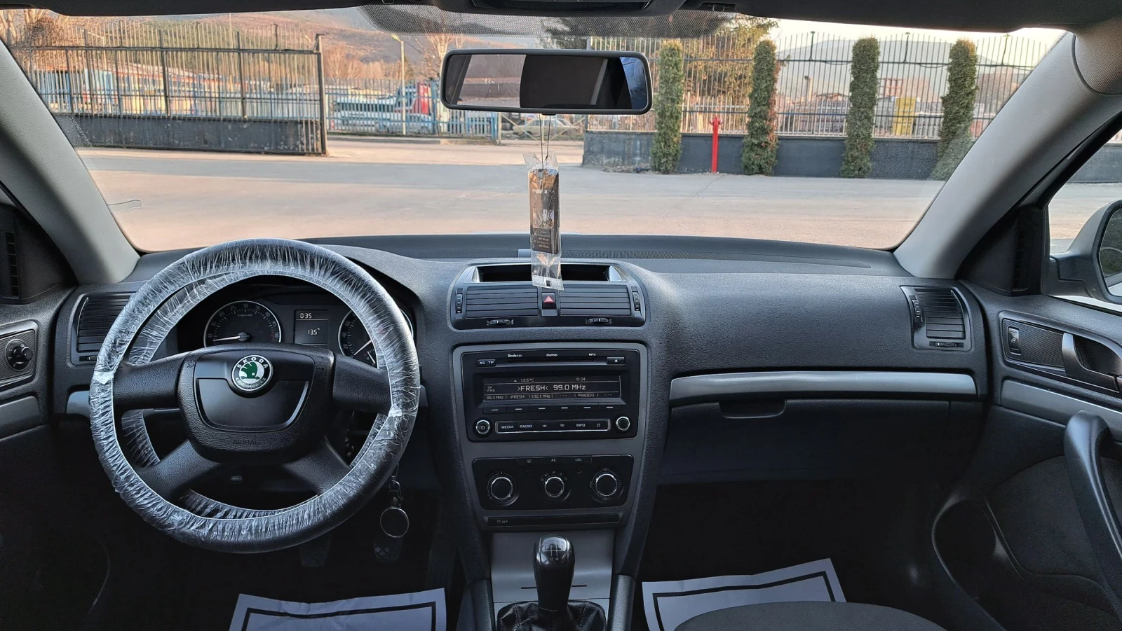 Skoda Octavia  1.6 TDI ЛИЗИНГ ТОП СЪСТОЯНИЕ , снимка 9 - Автомобили и джипове - 54578803
