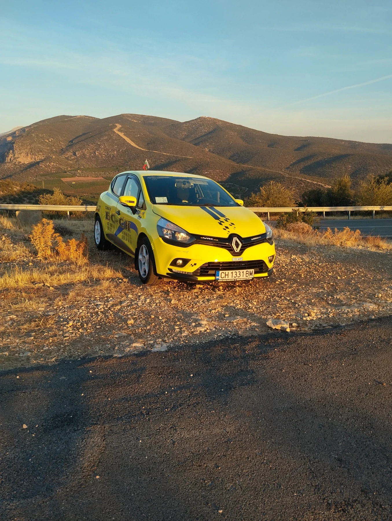 Renault Clio, снимка 16 - Автомобили и джипове - 55500685