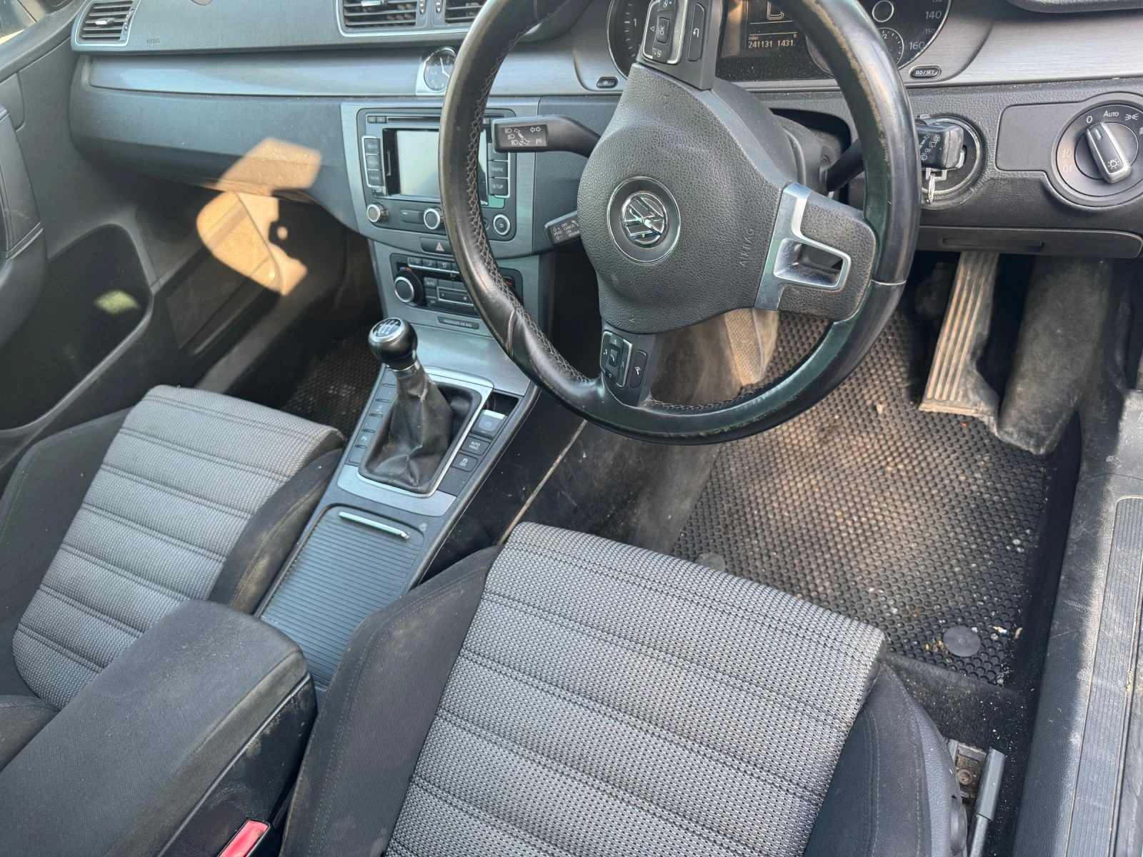 VW Passat 2.0tdi / 140ps, снимка 8 - Автомобили и джипове - 55771769
