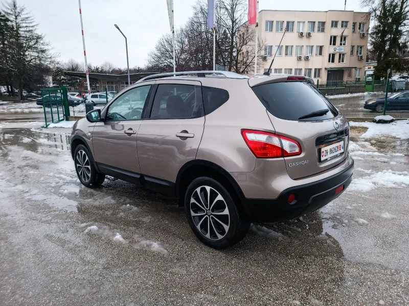 Nissan Qashqai 2.0i-141кс-ШВЕЙЦАРИЯ-РЪЧКА-6ск-FACELIFT, снимка 6 - Автомобили и джипове - 48466640