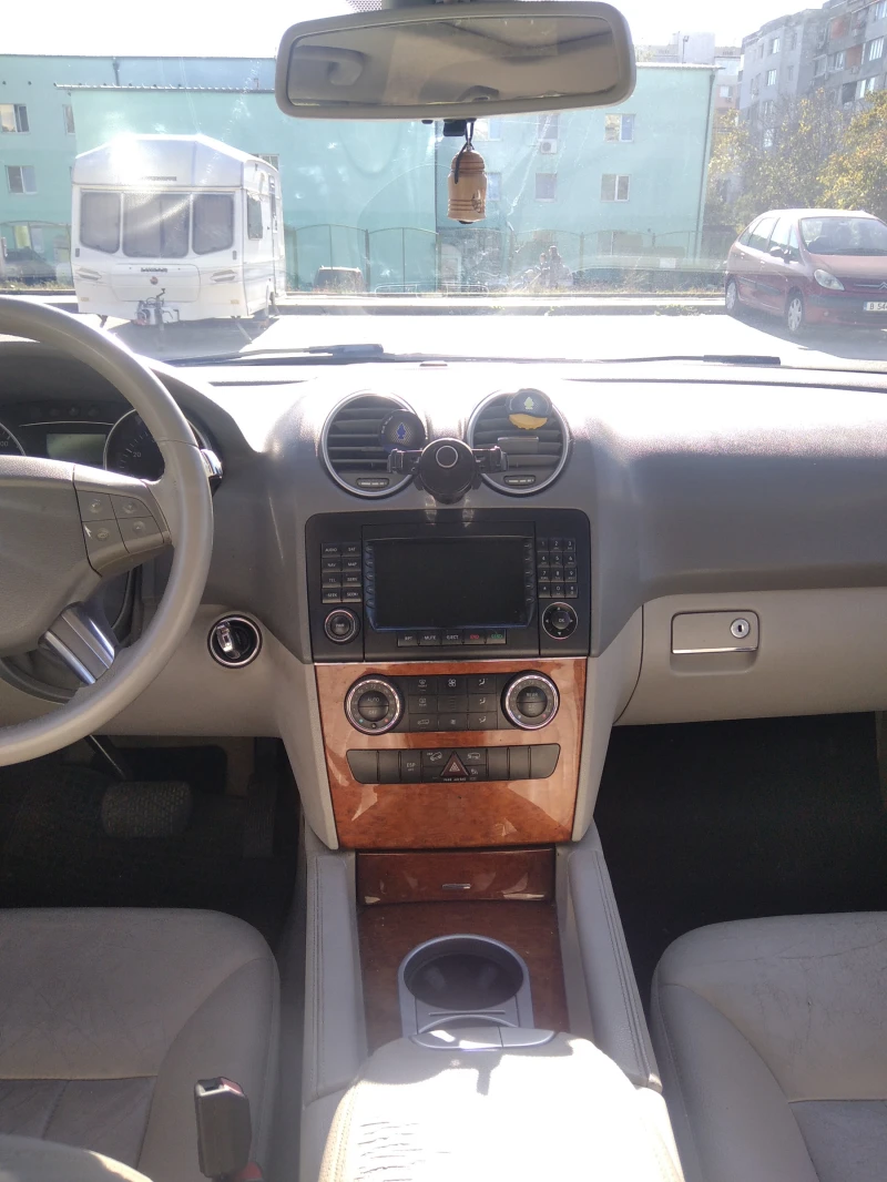 Mercedes-Benz ML 350, снимка 9 - Автомобили и джипове - 48930478