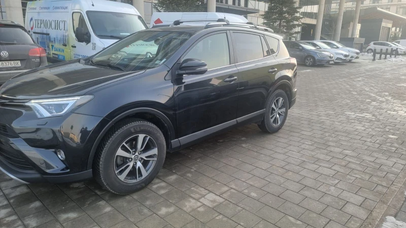 Toyota Rav4 2.0, снимка 1 - Автомобили и джипове - 49290626