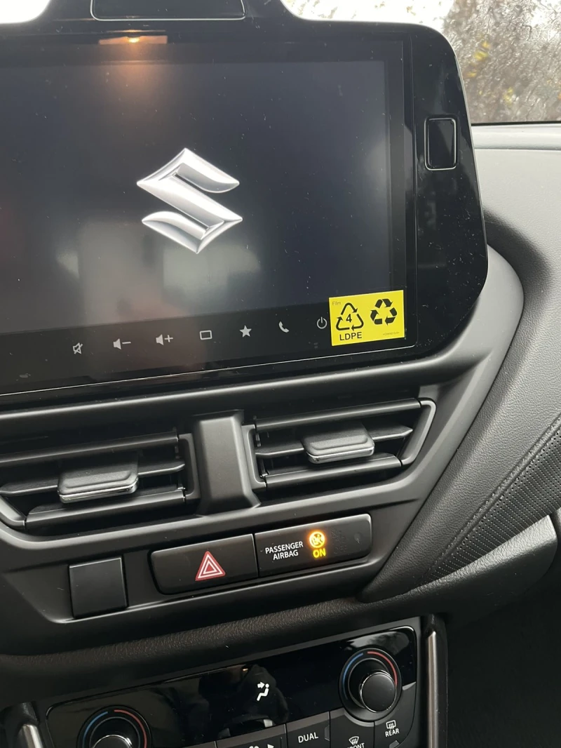 Suzuki Across SCROSS-HYBRID-Euro 6e-bis, снимка 4 - Автомобили и джипове - 52583549