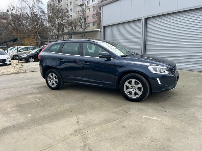 Volvo XC60 2.4 D 4x4, снимка 5 - Автомобили и джипове - 52752540