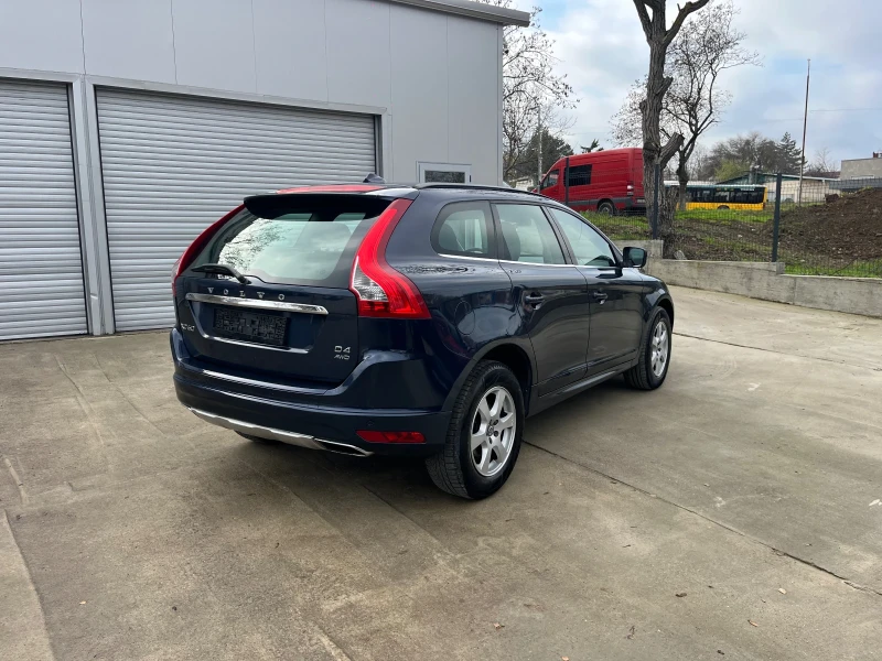 Volvo XC60 2.4 D 4x4, снимка 6 - Автомобили и джипове - 52752540