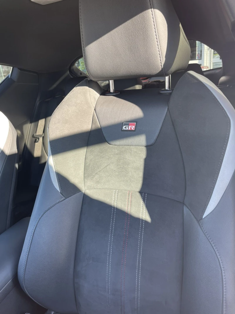 Toyota C-HR, снимка 10 - Автомобили и джипове - 53069269